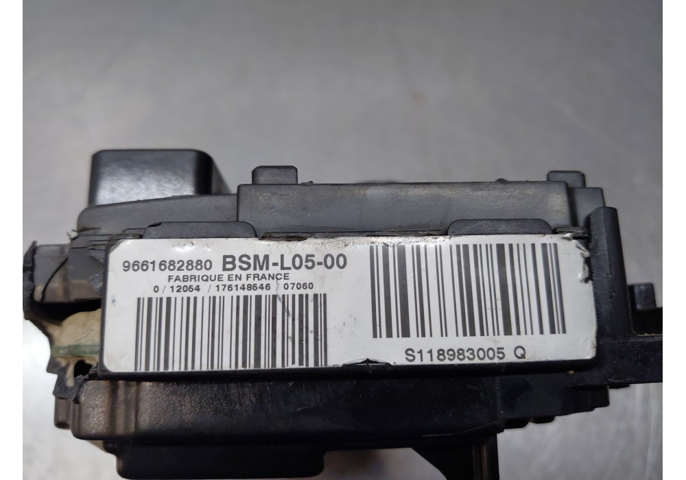 Recambio de caja reles / fusibles para fiat scudo autobús (270_, 272_) 2.0 d multijet referencia OEM IAM 9661682880  