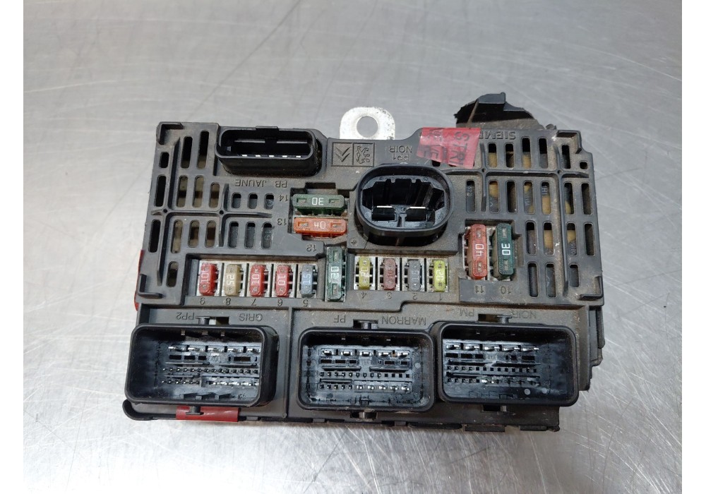 Recambio de caja reles / fusibles para fiat scudo autobús (270_, 272_) 2.0 d multijet referencia OEM IAM 9661682880  
