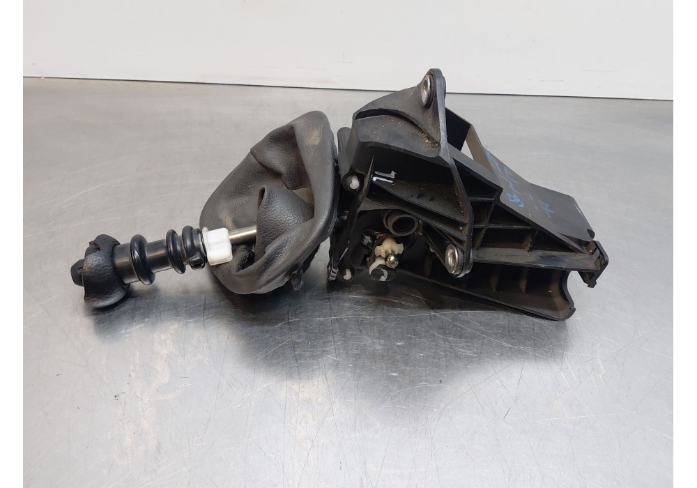 Recambio de palanca cambio para citroën jumpy ii caja/chasis 2.0 hdi 125 referencia OEM IAM 2400EG  