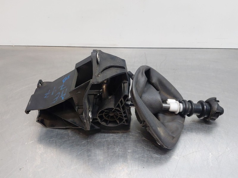 Recambio de palanca cambio para citroën jumpy ii caja/chasis 2.0 hdi 125 referencia OEM IAM 2400EG  