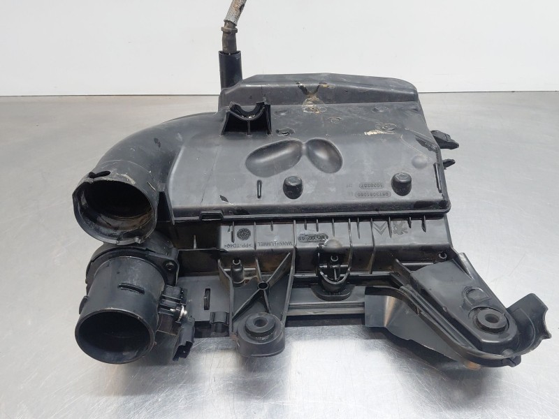 Recambio de filtro aire para citroën c3 picasso attract referencia OEM IAM 9673061080  