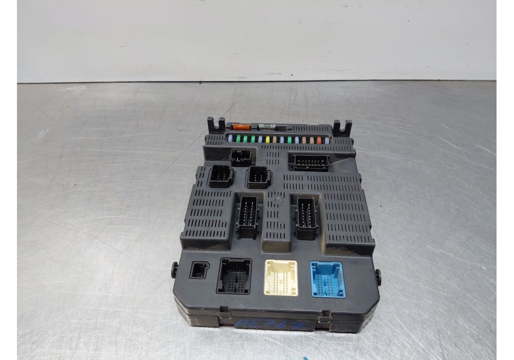 Recambio de caja reles / fusibles para fiat scudo autobús (270_, 272_) 2.0 d multijet referencia OEM IAM   