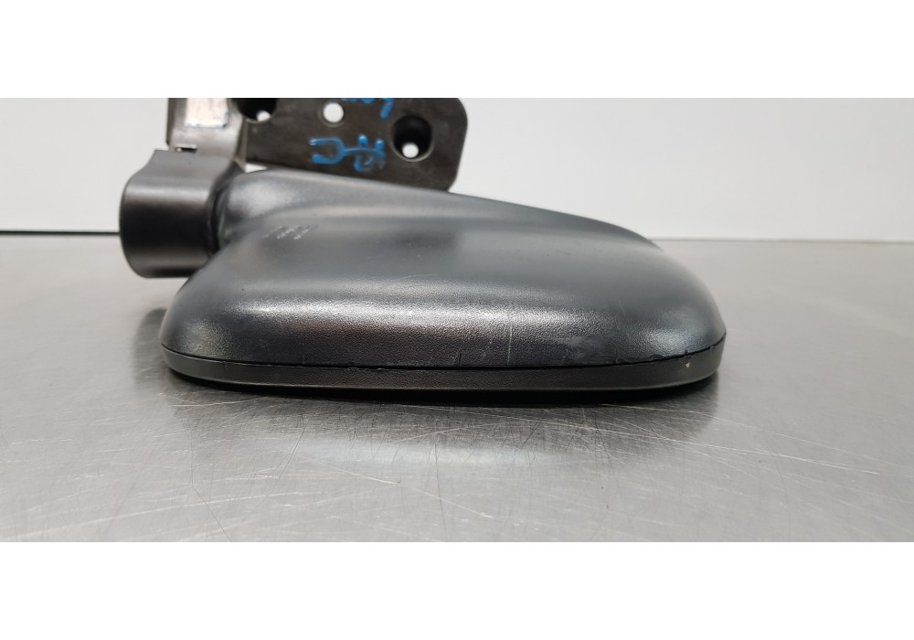 Recambio de retrovisor izquierdo para hyundai h 1 h 1 furg.caja cerr.c. puerta referencia OEM IAM 876104A310  