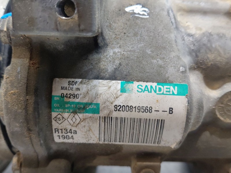 Recambio de compresor aire acondicionado para renault twingo emotion referencia OEM IAM 8200819568  