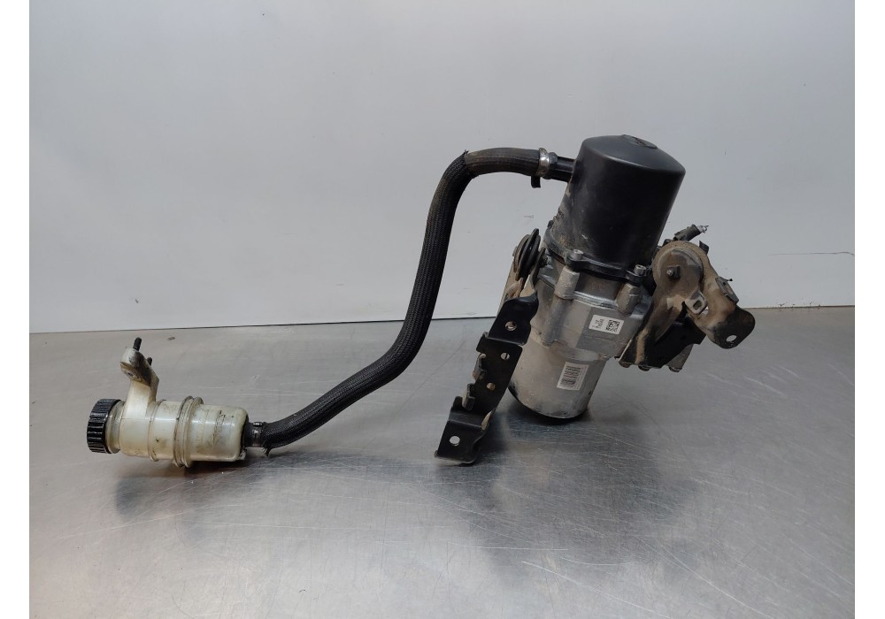 Recambio de bomba direccion para fiat scudo autobús (270_, 272_) 2.0 d multijet referencia OEM IAM 9467635480  