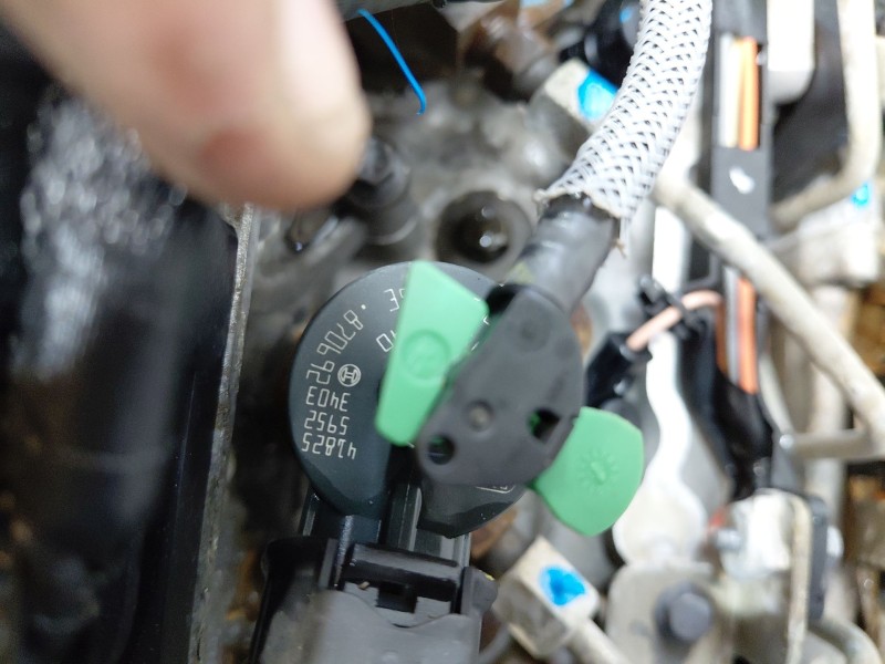 Recambio de motor completo para citroën c3 picasso attract referencia OEM IAM 9H06  