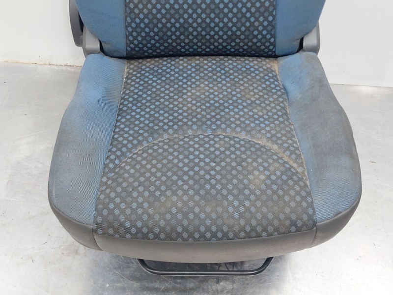 Recambio de asiento delantero derecho para fiat scudo autobús (270_, 272_) 2.0 d multijet referencia OEM IAM 9467075980  