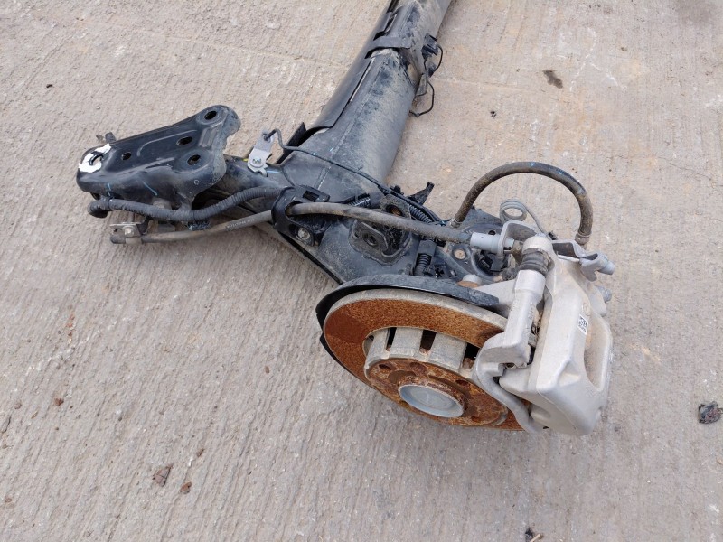 Recambio de puente trasero para peugeot 208 (p2) active pack referencia OEM IAM 1648273280  