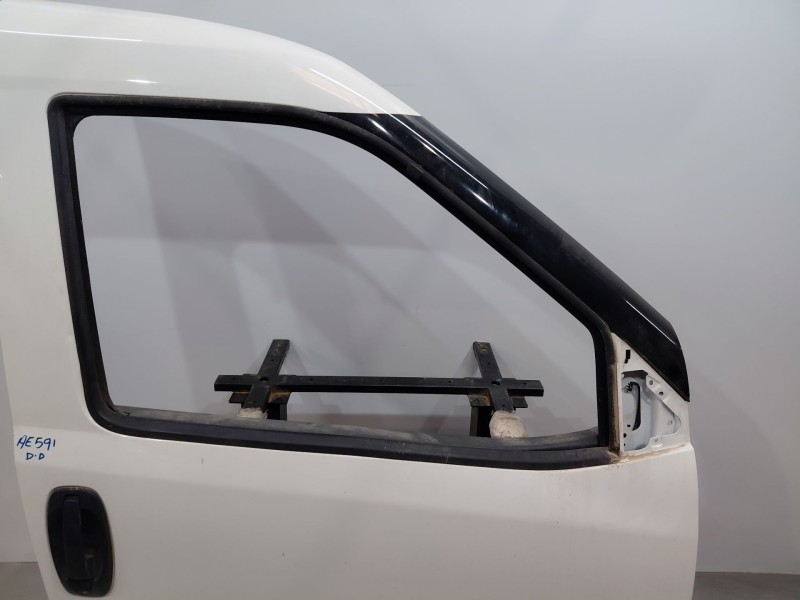 Recambio de puerta delantera derecha para fiat doblo cargo (263_) 1.3 d multijet (263wxu1a) referencia OEM IAM   