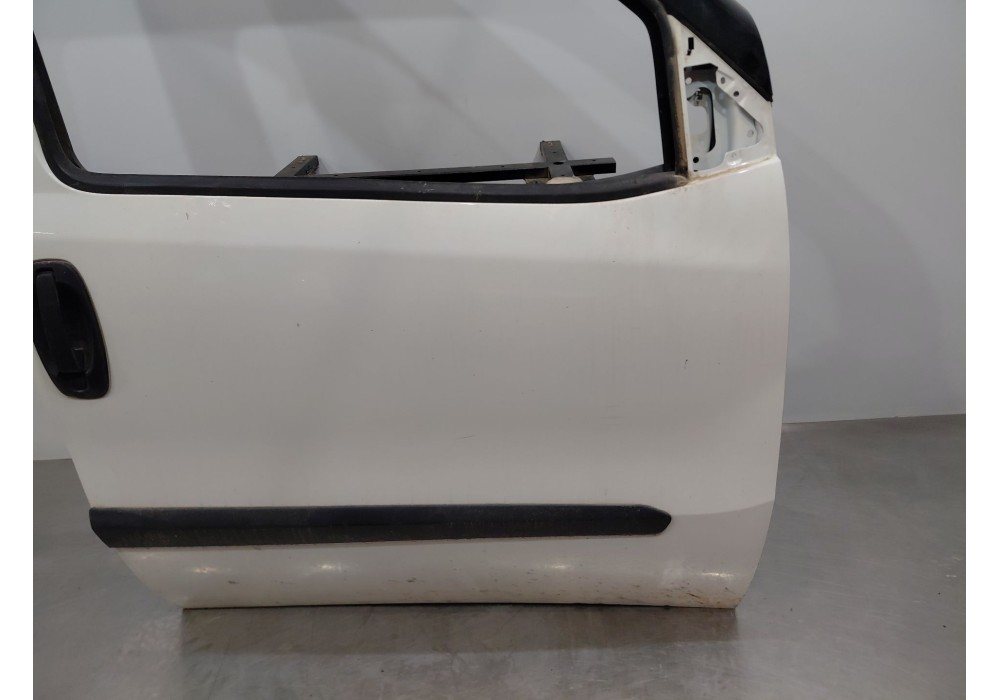 Recambio de puerta delantera derecha para fiat doblo cargo (263_) 1.3 d multijet (263wxu1a) referencia OEM IAM   