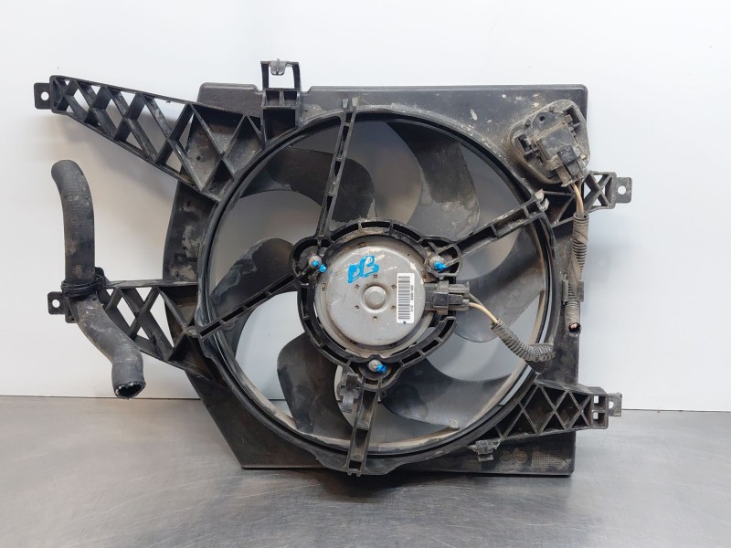 Recambio de electroventilador para renault twingo ii (cn0_) 1.2 16v (cn04, cn0a, cn0b) referencia OEM IAM   