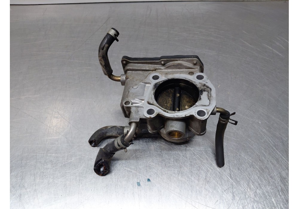 Recambio de caja mariposa para toyota rav 4 ii (_a2_) 2.0 4wd (aca21, aca20) referencia OEM IAM 2203028060  