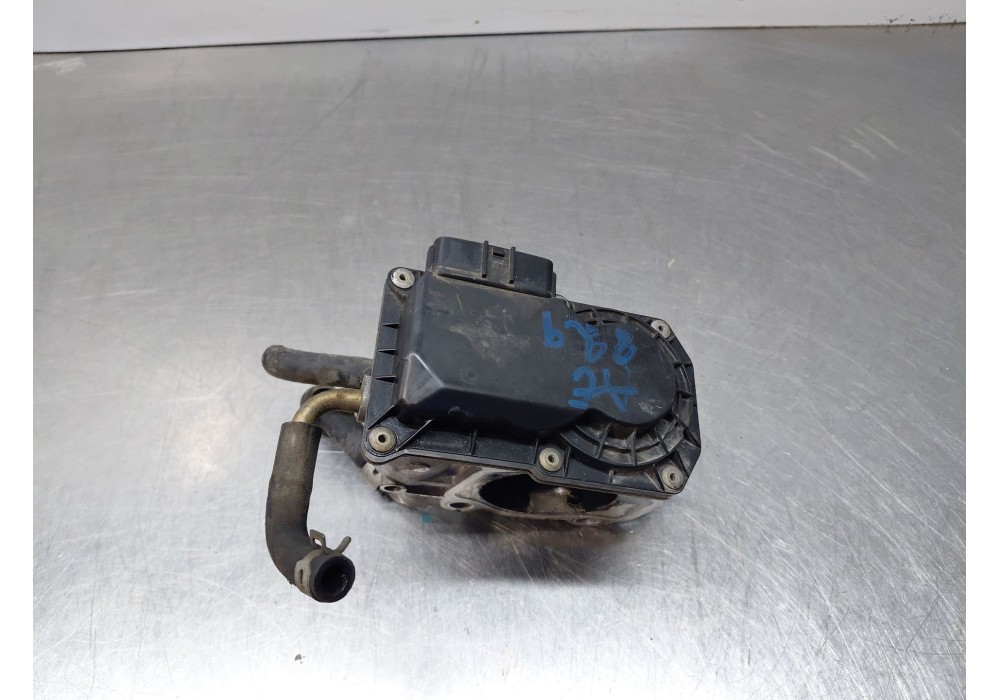 Recambio de caja mariposa para toyota rav 4 ii (_a2_) 2.0 4wd (aca21, aca20) referencia OEM IAM 2203028060  