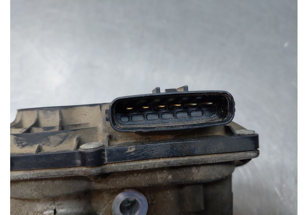 Recambio de caja mariposa para toyota rav 4 ii (_a2_) 2.0 4wd (aca21, aca20) referencia OEM IAM 2203028060  