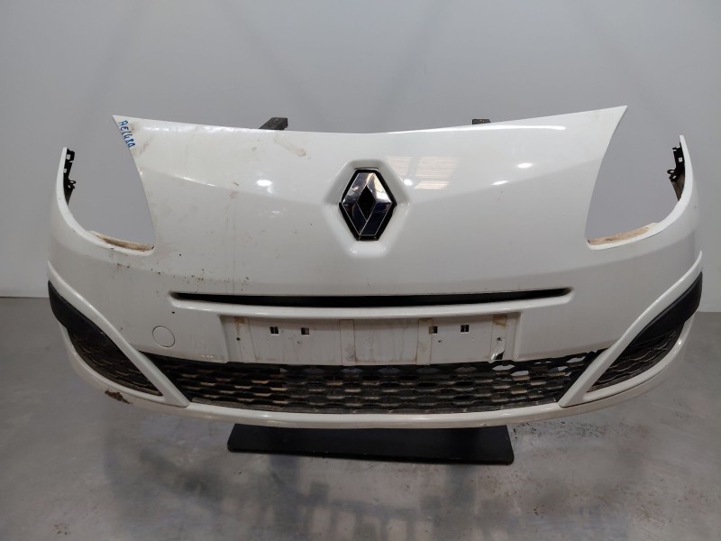 Recambio de paragolpes delantero para renault twingo ii (cn0_) 1.2 16v (cn04, cn0a, cn0b) referencia OEM IAM   