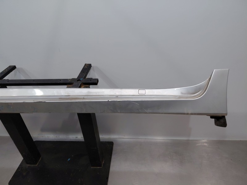 Recambio de faldon lateral para lexus ct (zwa10_) 200h (zwa10_) referencia OEM IAM 7585753010B1  