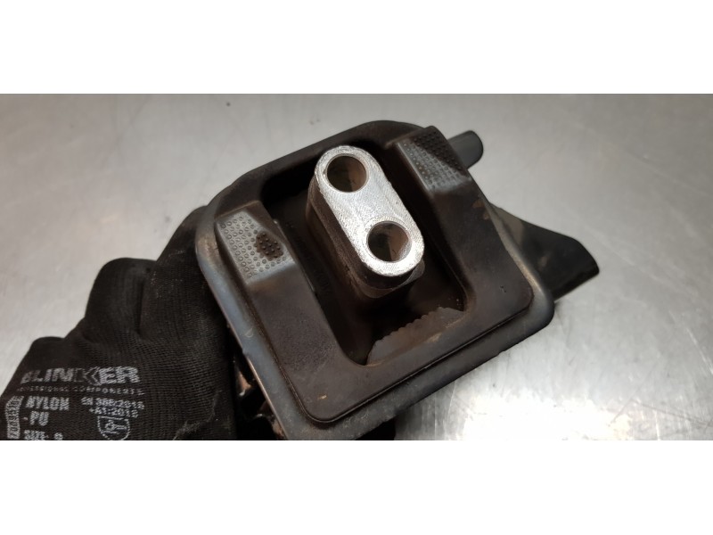 Recambio de soporte motor izquierdo para hyundai kona klass 2wd referencia OEM IAM 21830J9000  