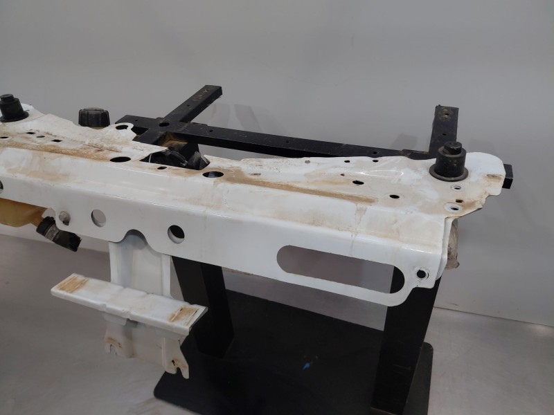 Recambio de panel frontal para renault twingo ii (cn0_) 1.2 16v (cn04, cn0a, cn0b) referencia OEM IAM   