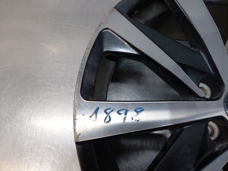 Recambio de llanta para peugeot 508 active referencia OEM IAM 98141181XA  