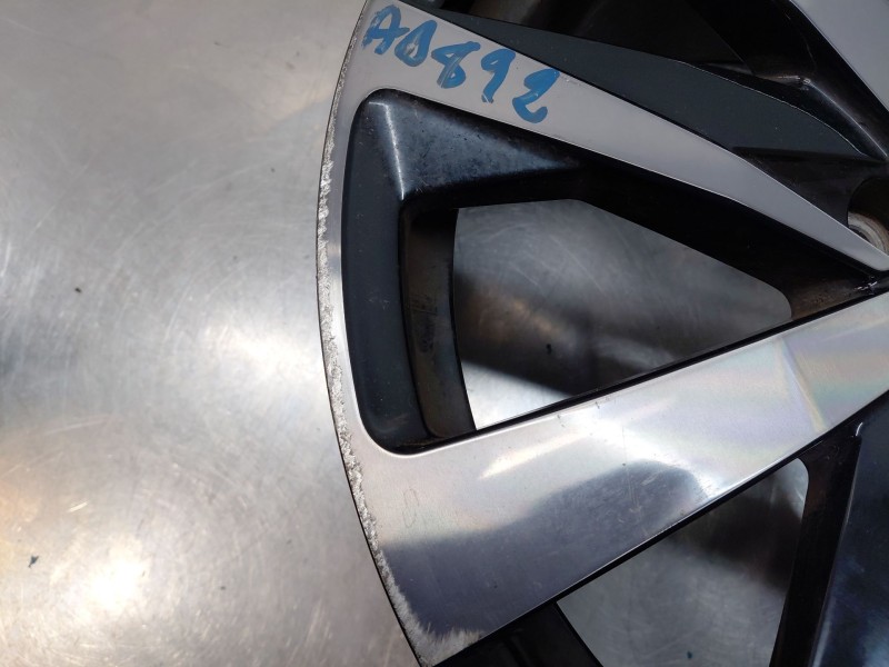 Recambio de llanta para peugeot 508 active referencia OEM IAM 98141181XA  