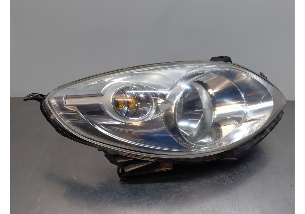 Recambio de faro derecho para renault twingo ii (cn0_) 1.2 16v (cn04, cn0a, cn0b) referencia OEM IAM   
