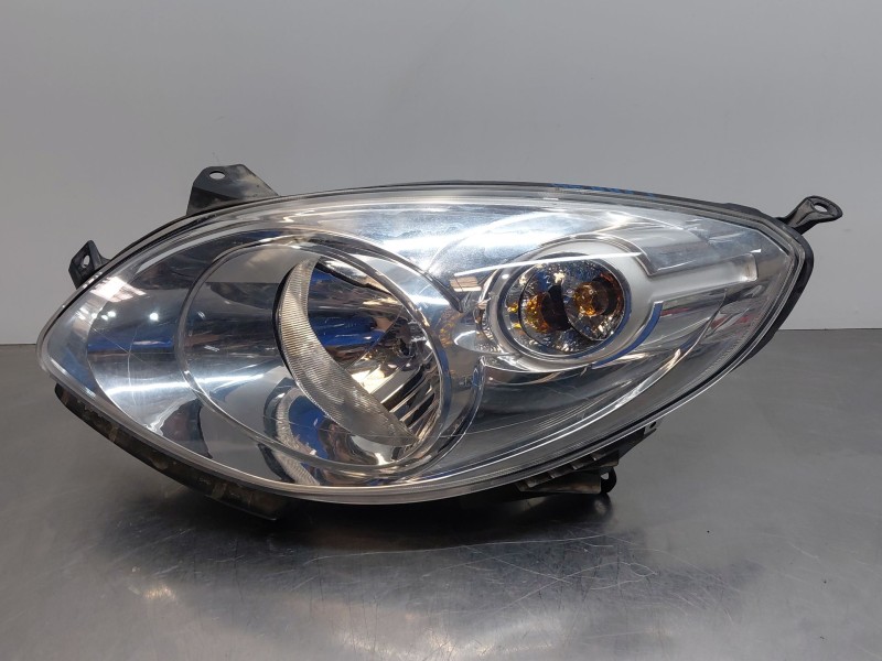 Recambio de faro izquierdo para renault twingo ii (cn0_) 1.2 16v (cn04, cn0a, cn0b) referencia OEM IAM   