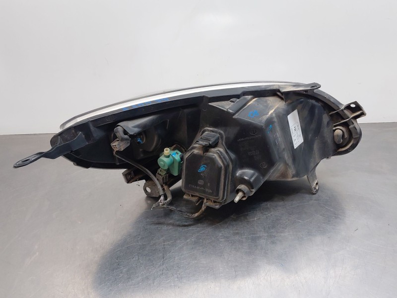 Recambio de faro izquierdo para renault twingo ii (cn0_) 1.2 16v (cn04, cn0a, cn0b) referencia OEM IAM   