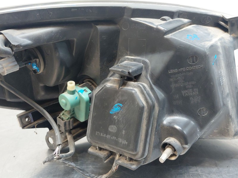 Recambio de faro izquierdo para renault twingo ii (cn0_) 1.2 16v (cn04, cn0a, cn0b) referencia OEM IAM   