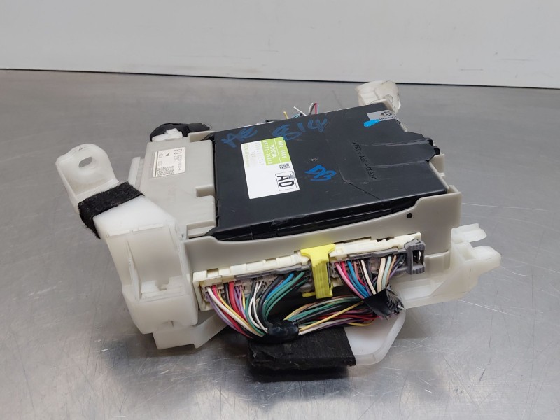 Recambio de modulo confort para lexus ct (zwa10_) 200h (zwa10_) referencia OEM IAM 8922176010  