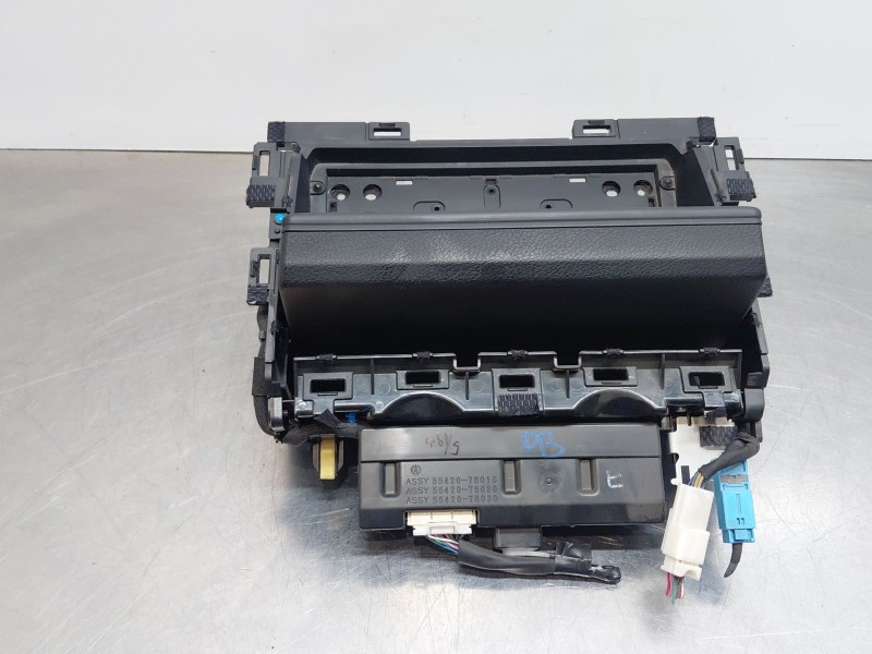 Recambio de pantalla multifuncion para lexus ct (zwa10_) 200h (zwa10_) referencia OEM IAM 8611176081  