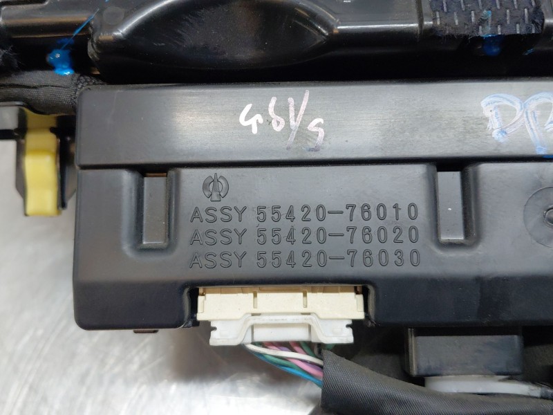 Recambio de pantalla multifuncion para lexus ct (zwa10_) 200h (zwa10_) referencia OEM IAM 8611176081  