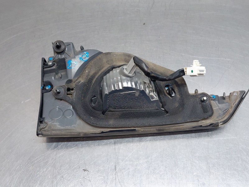 Recambio de piloto trasero derecho interior para lexus ct (zwa10_) 200h (zwa10_) referencia OEM IAM 8158176020  