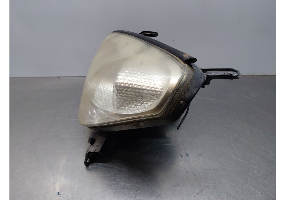 Recambio de faro izquierdo para toyota rav 4 ii (_a2_) 2.0 4wd (aca21, aca20) referencia OEM IAM 8110642250  