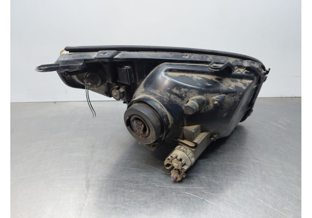 Recambio de faro izquierdo para toyota rav 4 ii (_a2_) 2.0 4wd (aca21, aca20) referencia OEM IAM 8110642250  