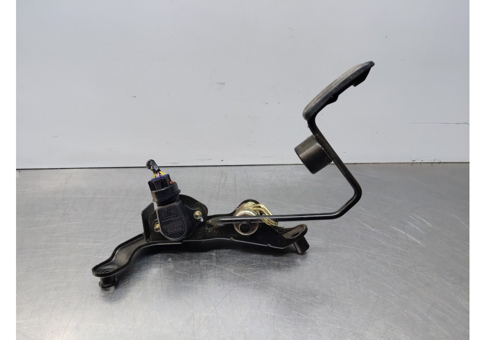 Recambio de potenciometro pedal para toyota rav 4 ii (_a2_) 2.0 4wd (aca21, aca20) referencia OEM IAM 7801042020  