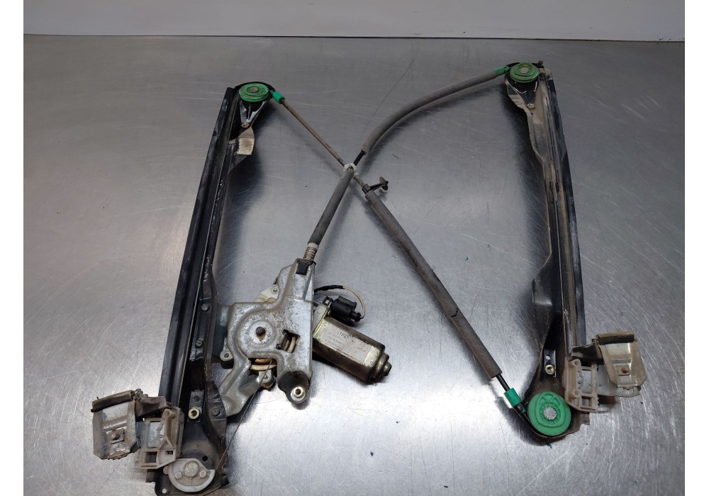 Recambio de elevalunas delantero izquierdo para ford focus i (daw, dbw) 1.8 tdci referencia OEM IAM 1331614  