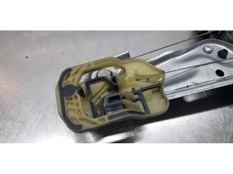 Recambio de elevalunas trasero derecho para opel astra k lim. 5türig business referencia OEM IAM 13406678   Recambio de elevalunas trasero derecho para opel astra k lim. 5türig business referencia OEM IAM 13406678