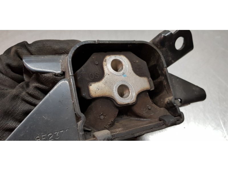 Recambio de soporte motor izquierdo para hyundai kona klass 2wd referencia OEM IAM 21830J9000  