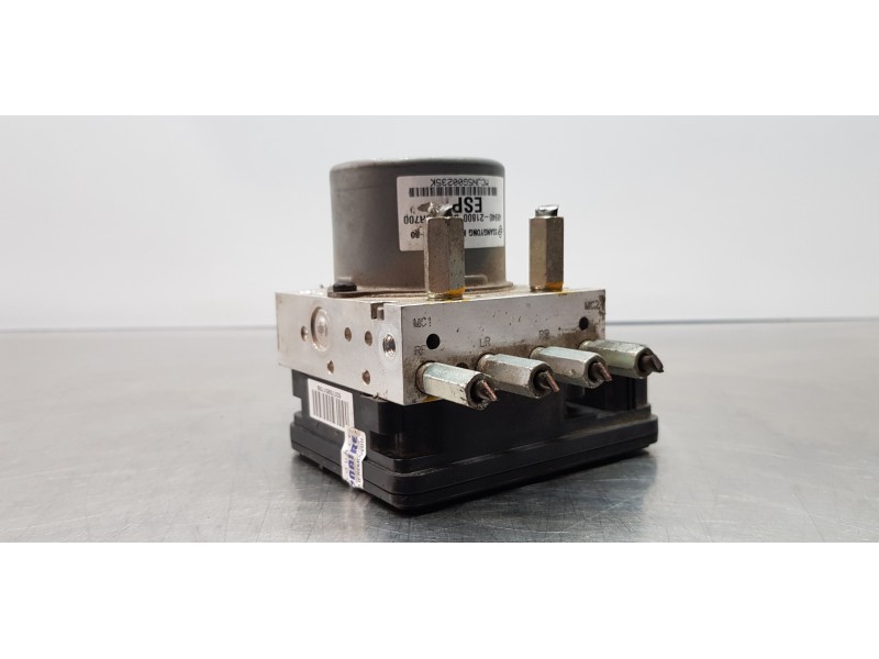 Recambio de abs para ssangyong rodius xdi limited referencia OEM IAM 4894021800 A2C97801102 