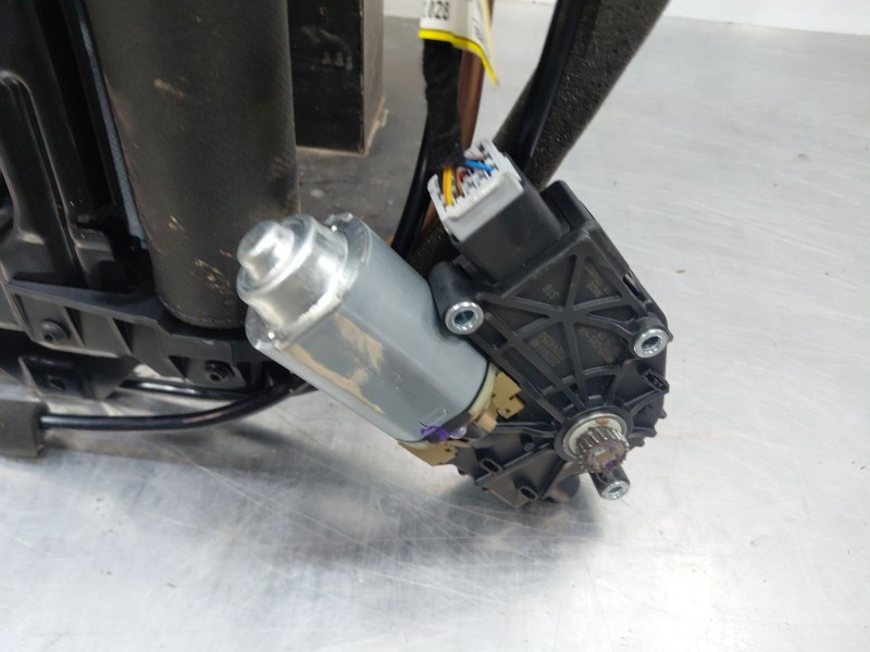 Recambio de techo electrico para hyundai tucson hybrid referencia OEM IAM   