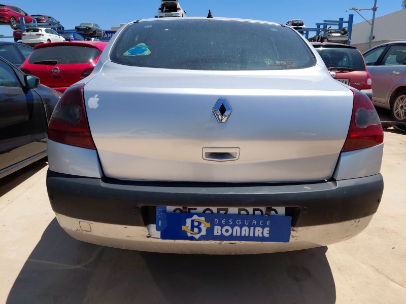 renault megane ii sedán (lm0/1_) del año 2004