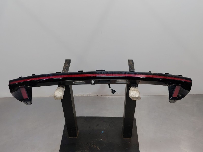 Recambio de luz central de freno para hyundai tucson hybrid referencia OEM IAM   