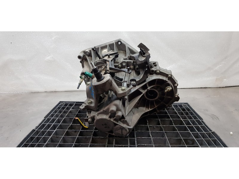 Recambio de caja cambios para nissan qashqai (j11) acenta referencia OEM IAM TL4137 320103418R 320104EA0C