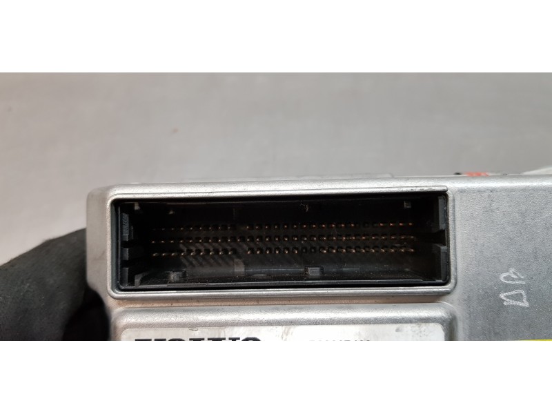 Recambio de centralita airbag para volvo v70 familiar ocean race referencia OEM IAM 30667469  