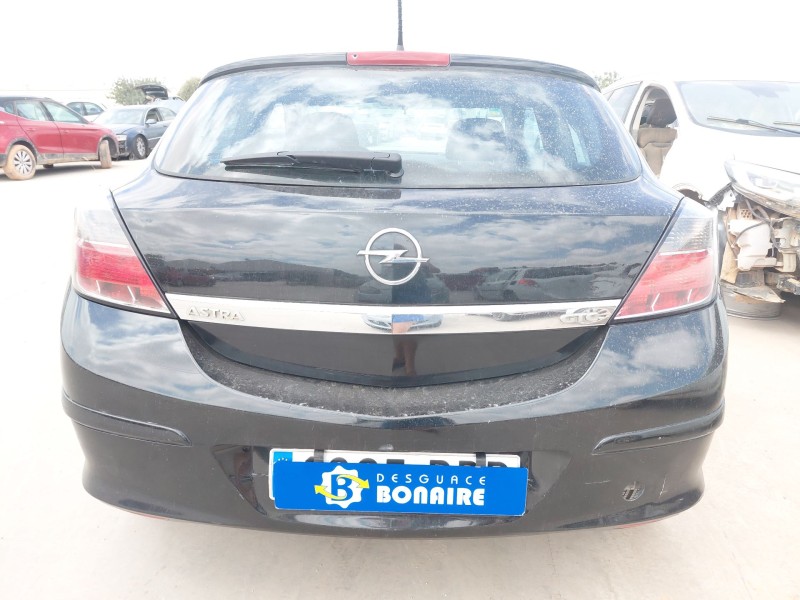 opel astra h gtc (a04) del año 2005