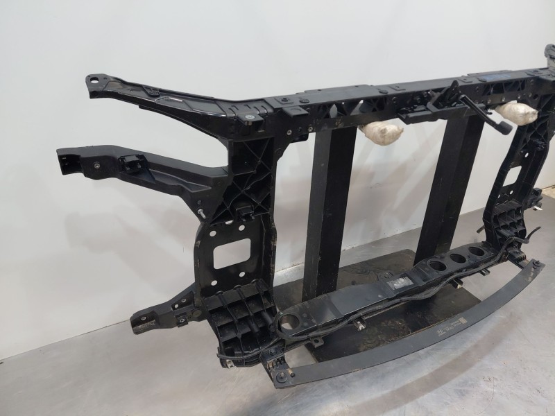 Recambio de panel frontal para hyundai tucson hybrid referencia OEM IAM   