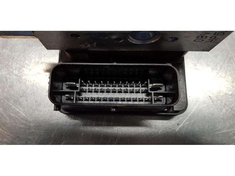 Recambio de abs para ssangyong rodius xdi limited referencia OEM IAM 4894021800 A2C97801102 