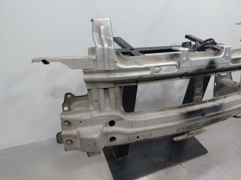 Recambio de refuerzo paragolpes delantero para chevrolet captiva (c100, c140) 2.0 d 4wd referencia OEM IAM   