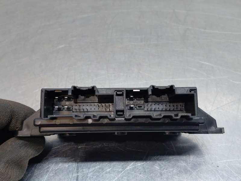Recambio de modulo electronico para hyundai tucson hybrid referencia OEM IAM   