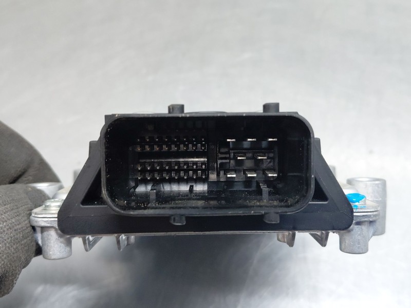 Recambio de modulo electronico para hyundai tucson hybrid referencia OEM IAM   